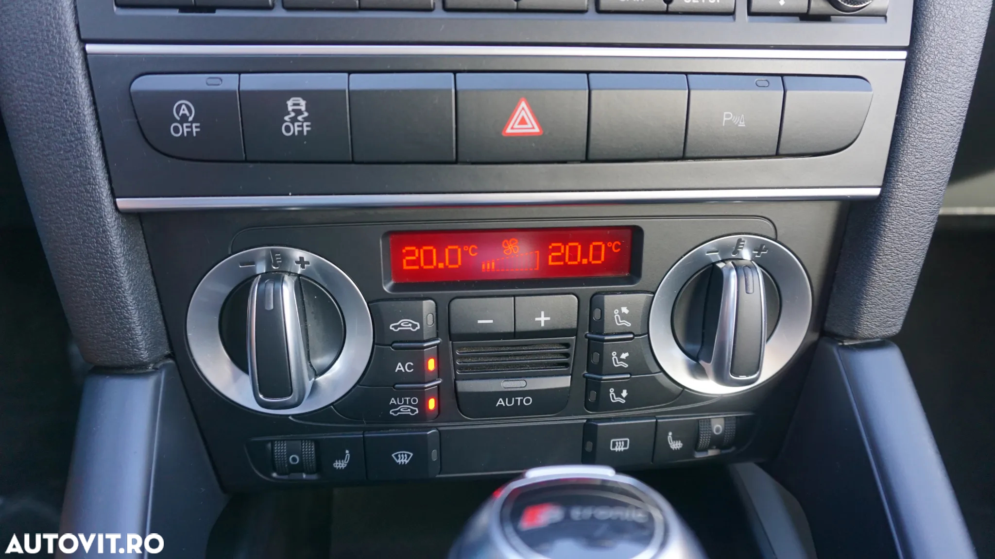 Audi A3 1.6 TDI Sportback DPF S tronic Attraction - 24