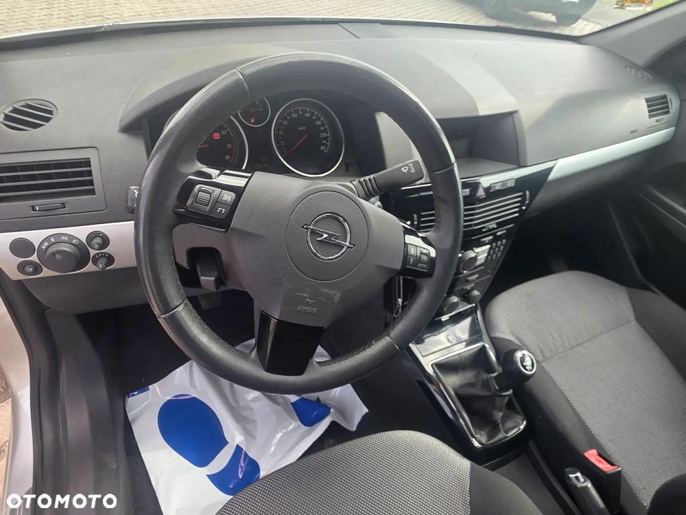 Opel Astra 1.8 - 15