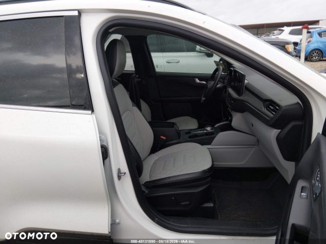 Ford Escape 2.0 EcoBoost AWD Titanium - 5