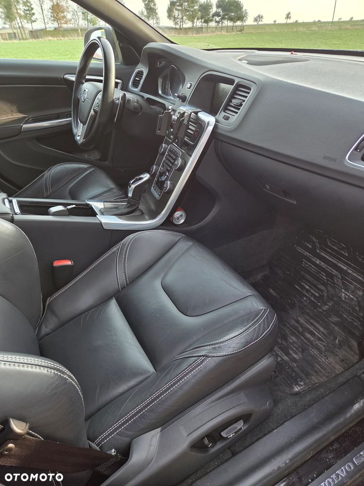 Volvo S60 2.5 T5 AWD - 8