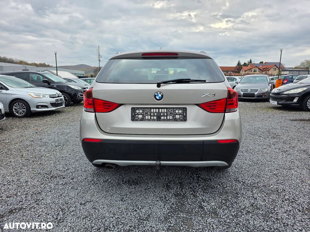 BMW X1 sDrive18d Aut. Sport Line - 4