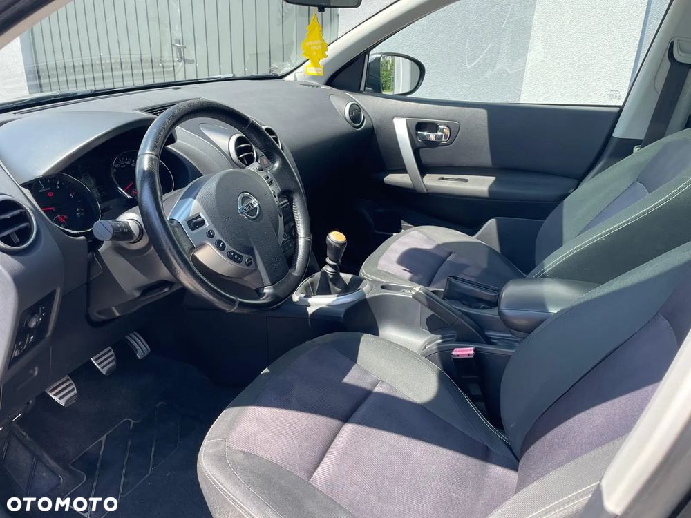 Nissan Qashqai - 4