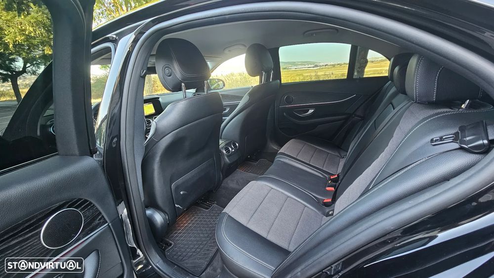 Mercedes-Benz E 220 - 32