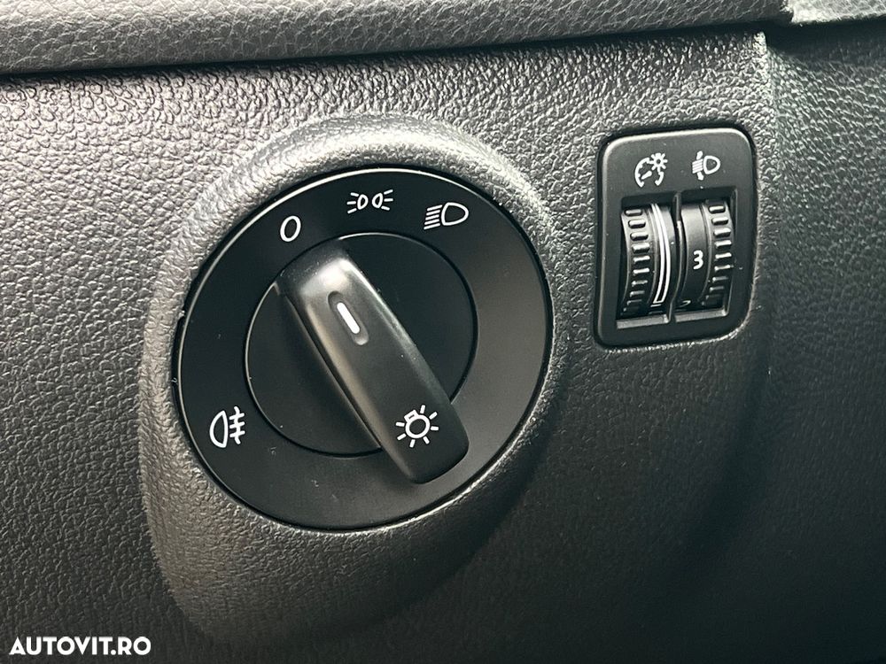 Volkswagen Golf Plus 1.6 Comfortline - 20