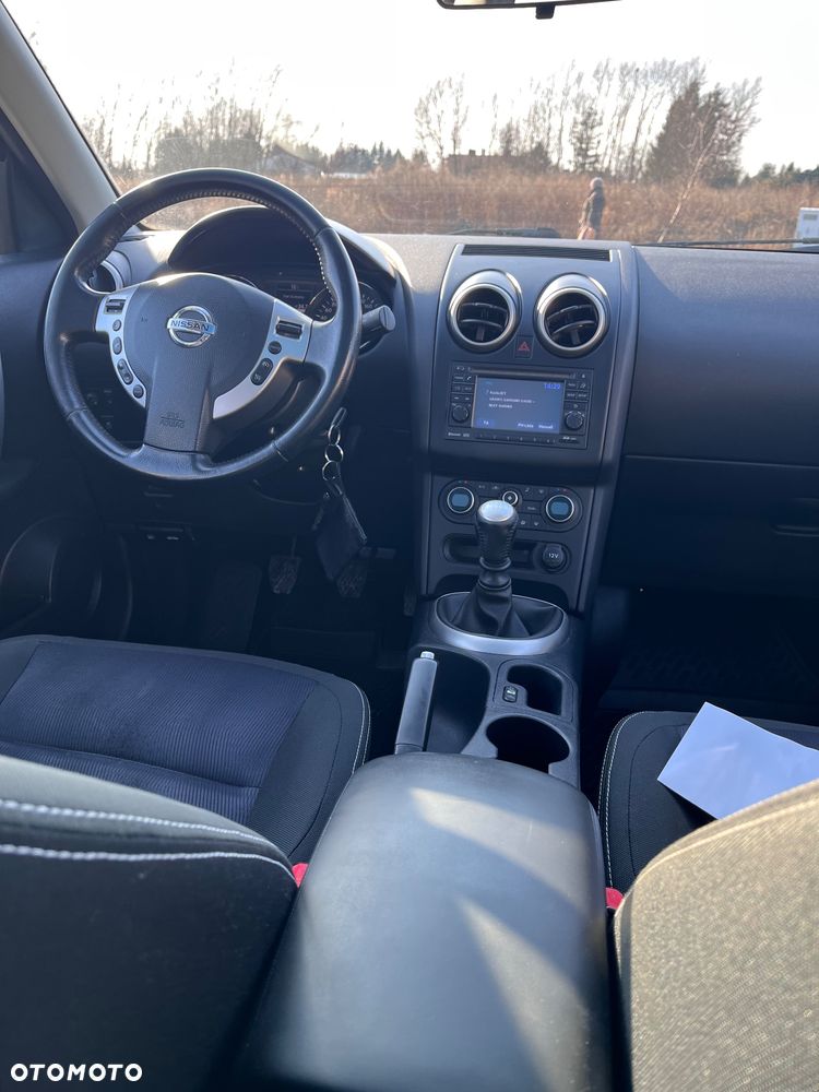 Nissan Qashqai+2 - 25