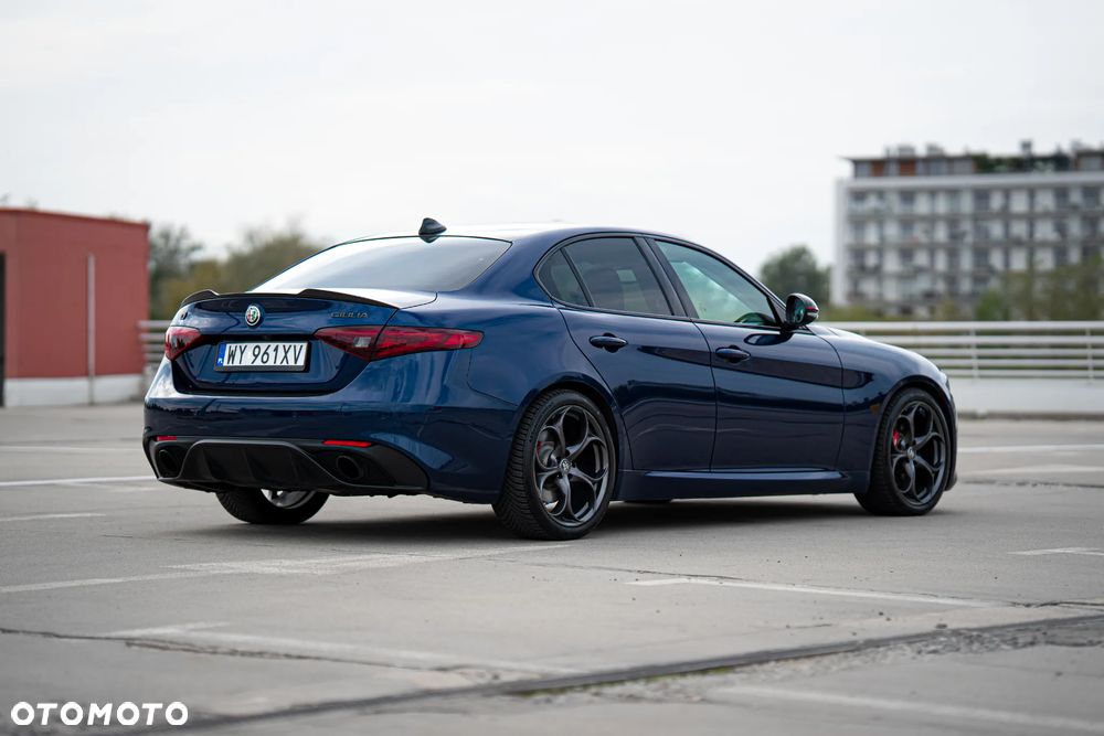 Alfa Romeo Giulia 2.0 Turbo 16V AT8 Veloce Ti - 15