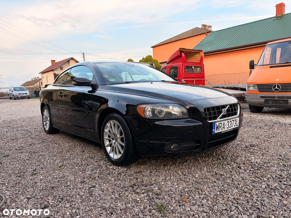 Volvo C70 T5 Momentum - 1