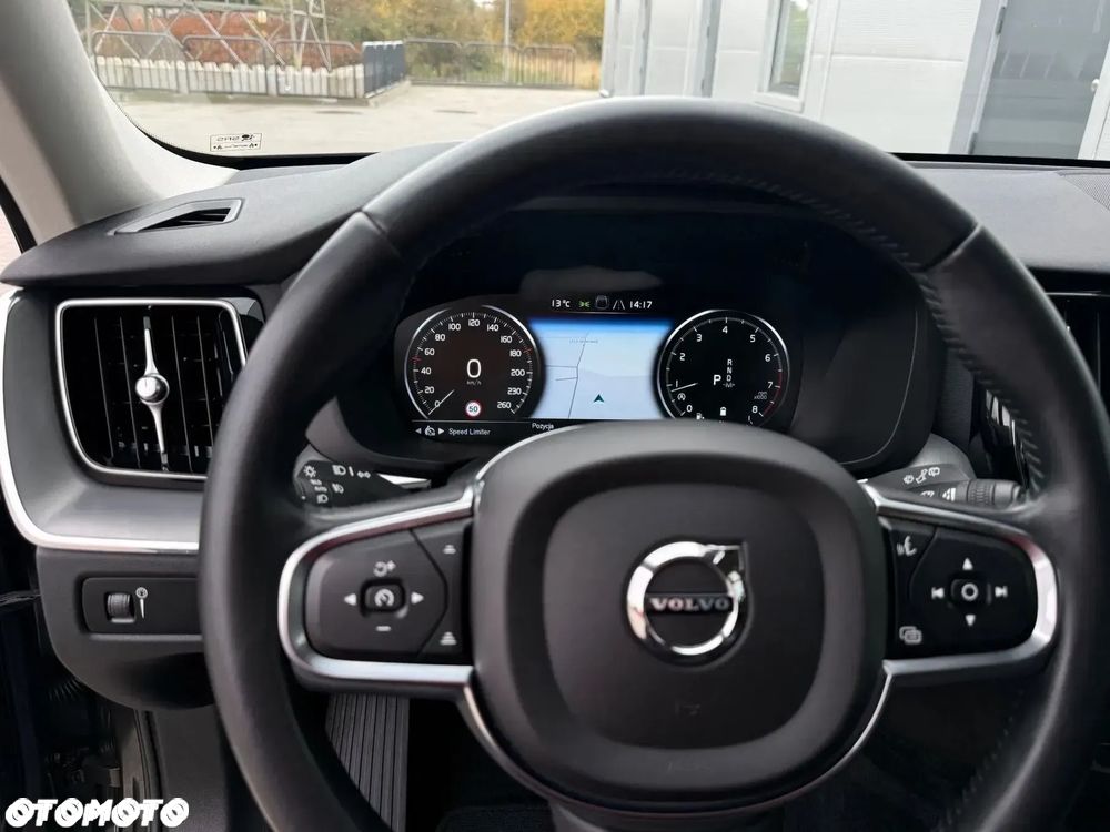 Volvo XC 60 B4 B Geartronic Momentum Pro - 12