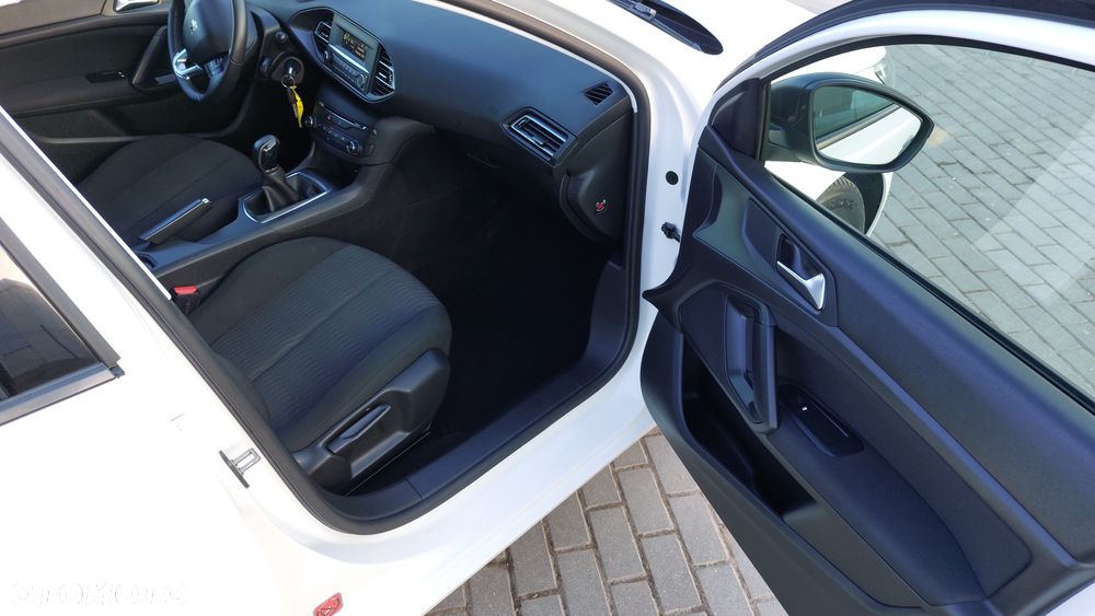 Peugeot 308 1.2 VTi/PureTech Active - 10