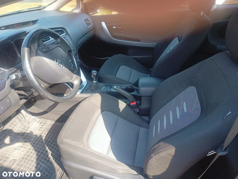Kia Ceed 2013 photo 5