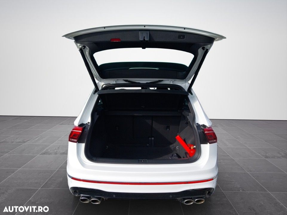 Volkswagen Tiguan - 17