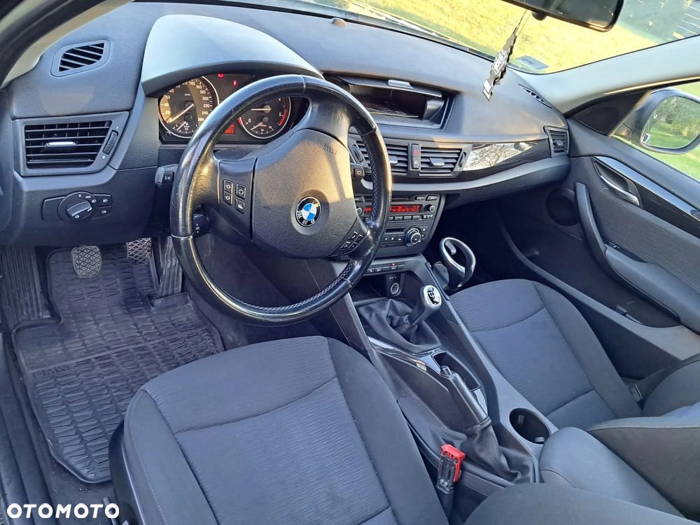 BMW X1 sDrive18d xLine - 4