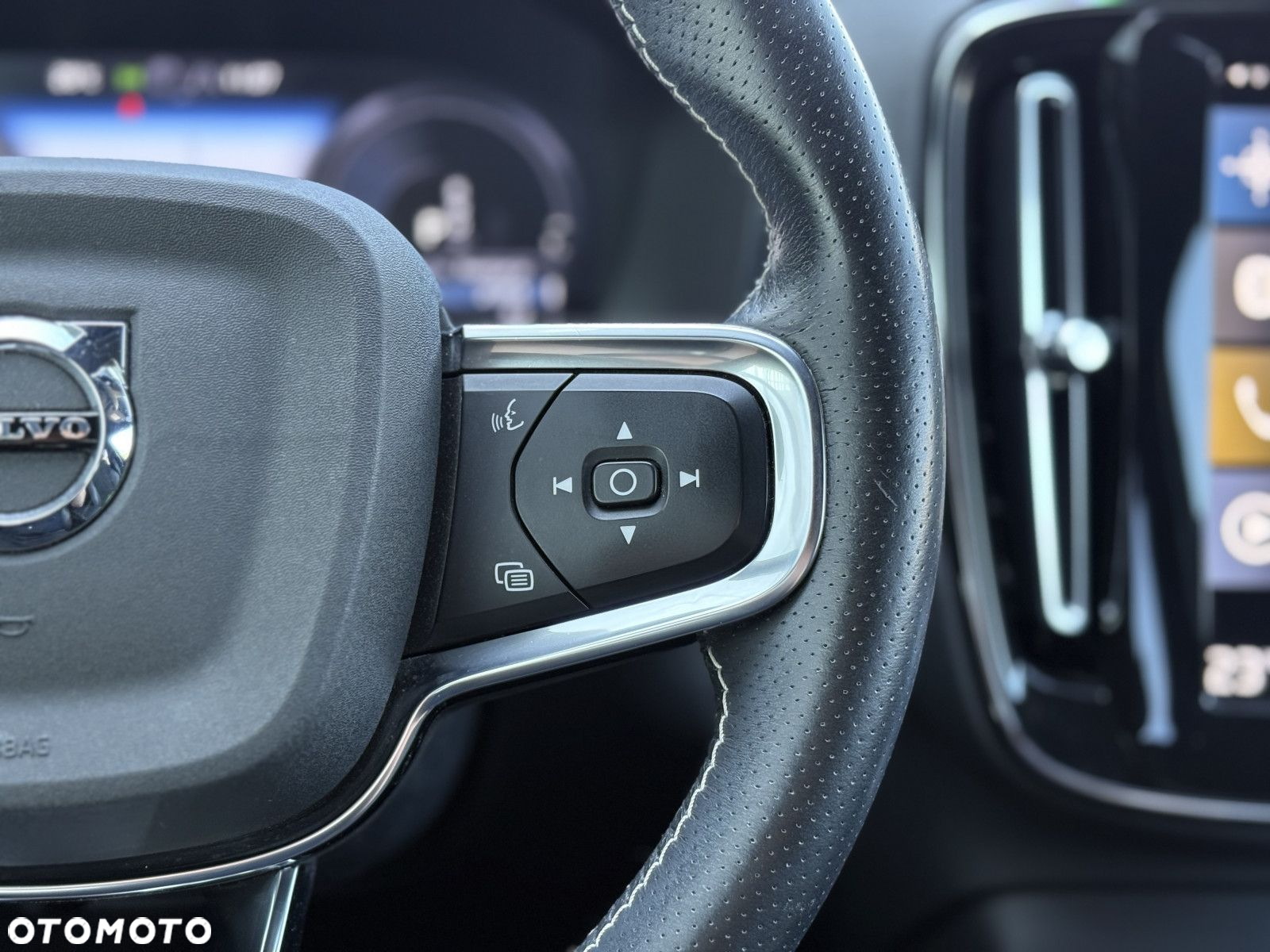 Volvo XC 40 - 9