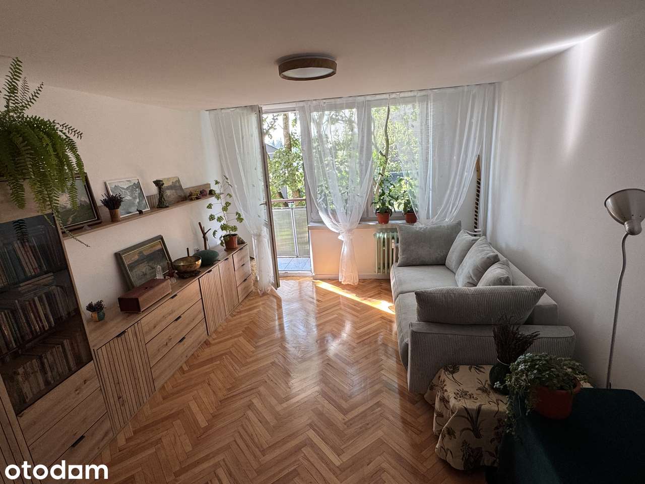 Mieszkanie 2pok. I piętro, 37m2, po kapitalnym remoncie, umeblowane.