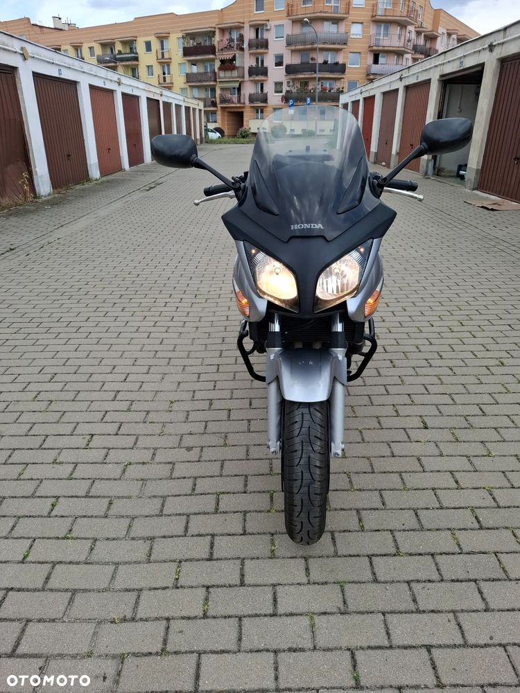 Honda CBF - 12
