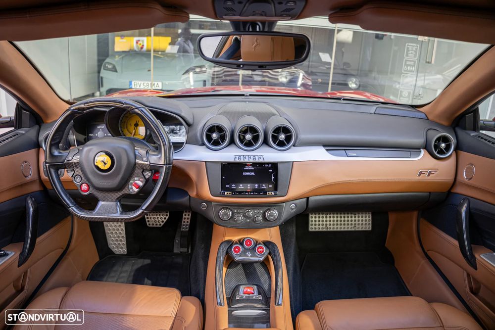 Ferrari FF 6.3 V12 - 17