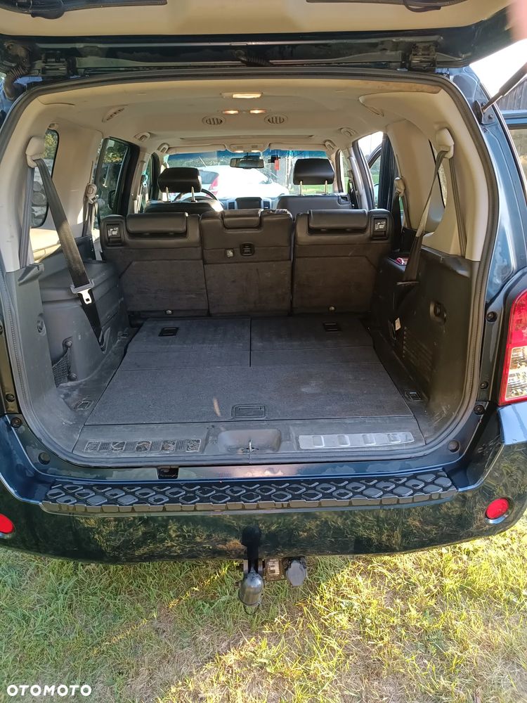Nissan Pathfinder 2.5 D Platinum - 16