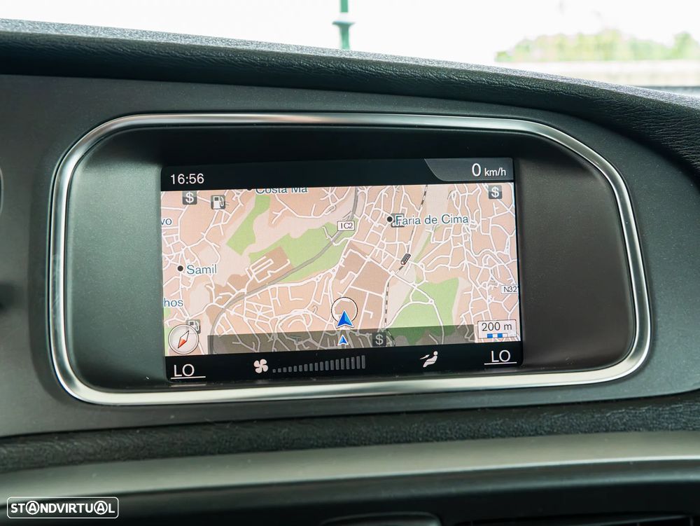 Volvo V40 2.0 D2 Momentum - 26