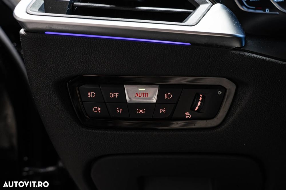 BMW Seria 3 318d Aut. - 25