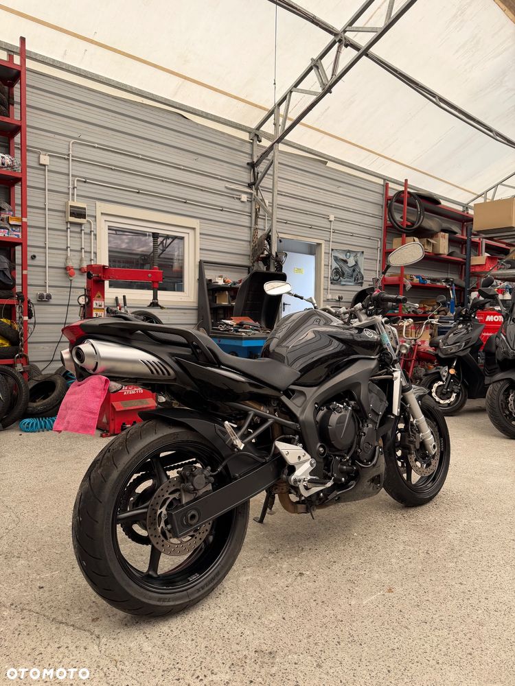 Yamaha FZ6 - 8