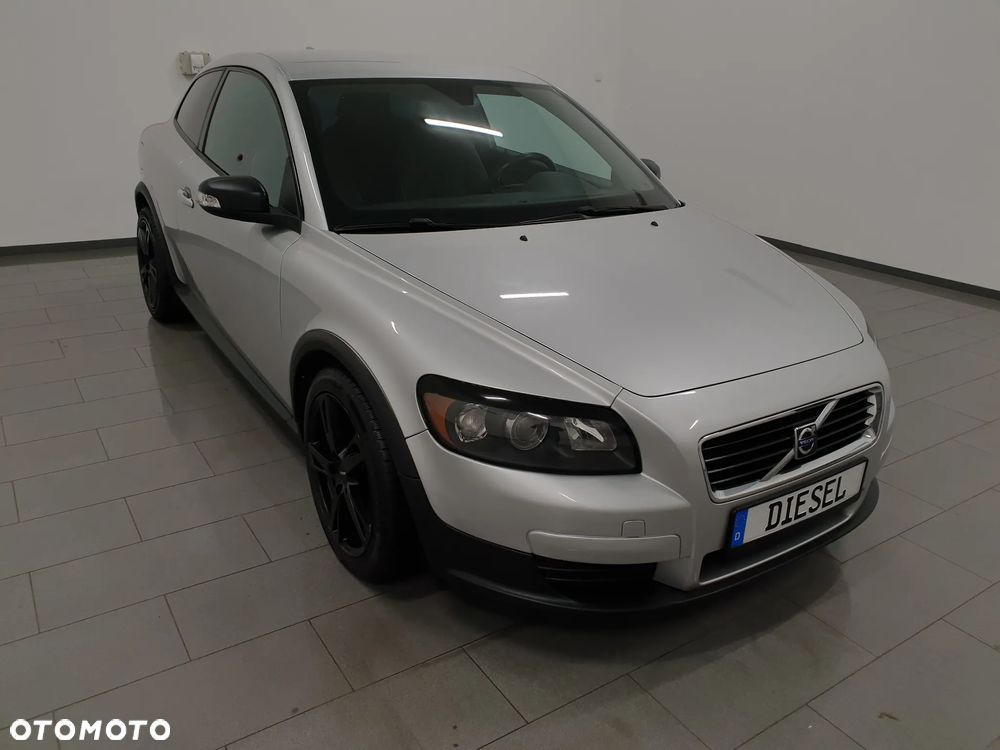 Volvo C30 D2 Momentum - 4