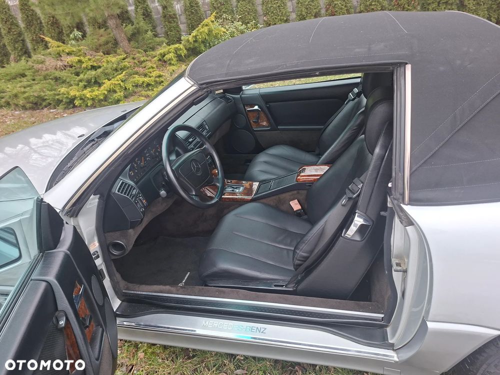 Mercedes-Benz SL - 24