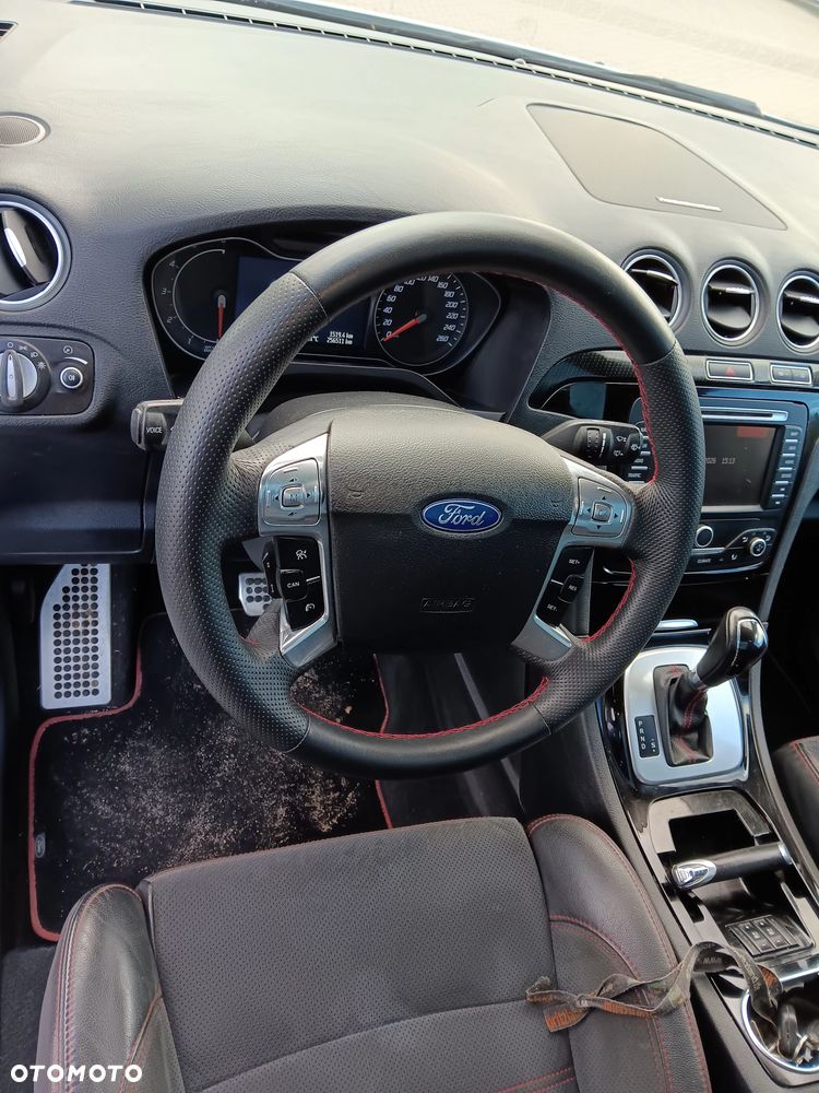 Ford S-Max - 28