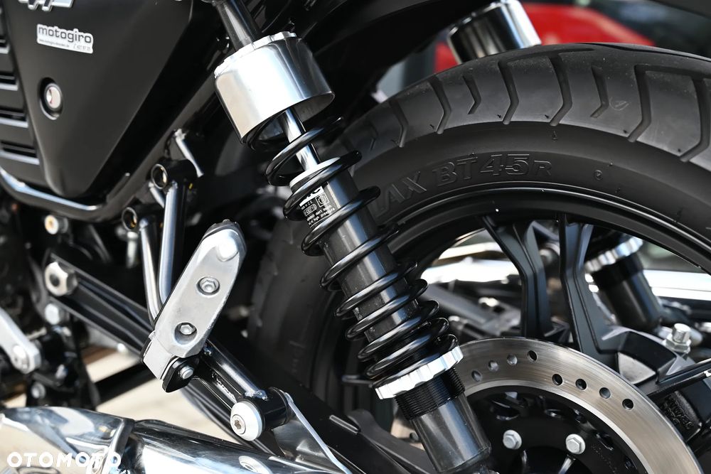Moto Guzzi V7 - 20
