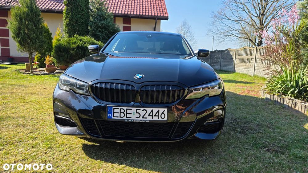 BMW Seria 3 330i - 1