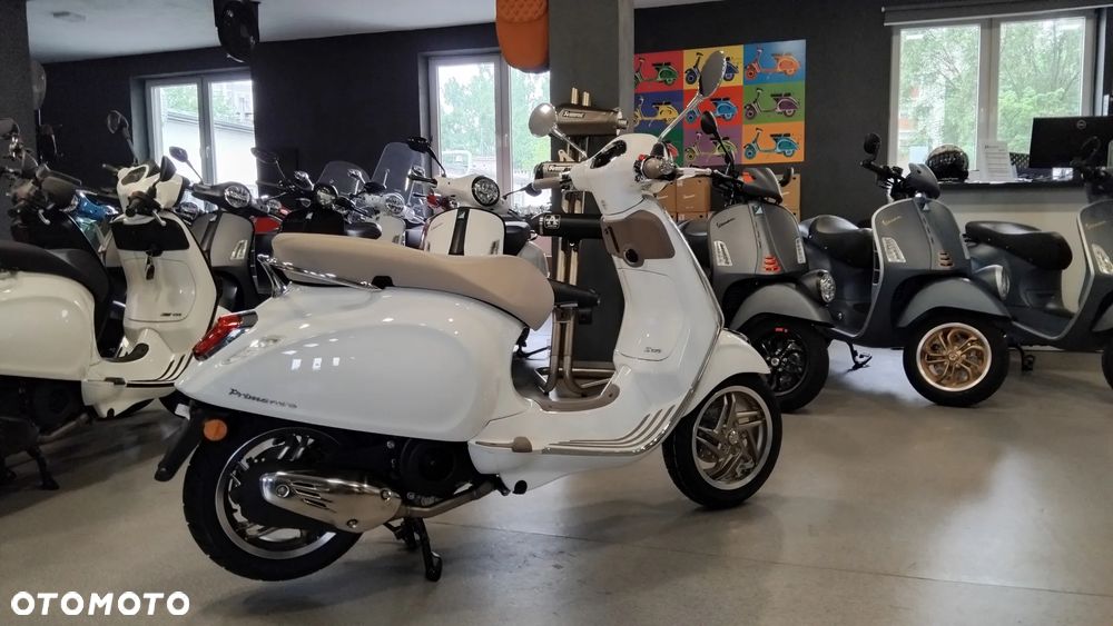 Vespa Primavera - 2