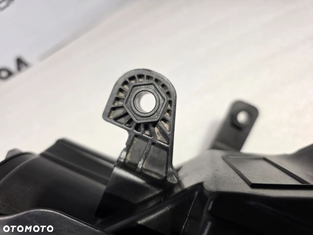 MG 5 MG5 II 2EV 20- PRAWY FULL LED SAIC LIGHT TECHNOLOGY NIEBIESKA PRAWA LAMPA PRZEDNIA PRZÓD , NR AUKCJI LPP210 - 13
