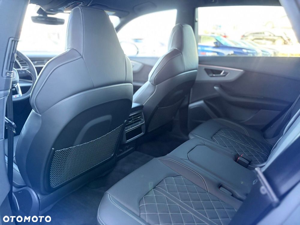 Audi SQ8 TFSI Quattro Tiptronic - 12