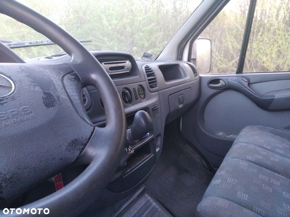 Mercedes-Benz Sprinter - 4