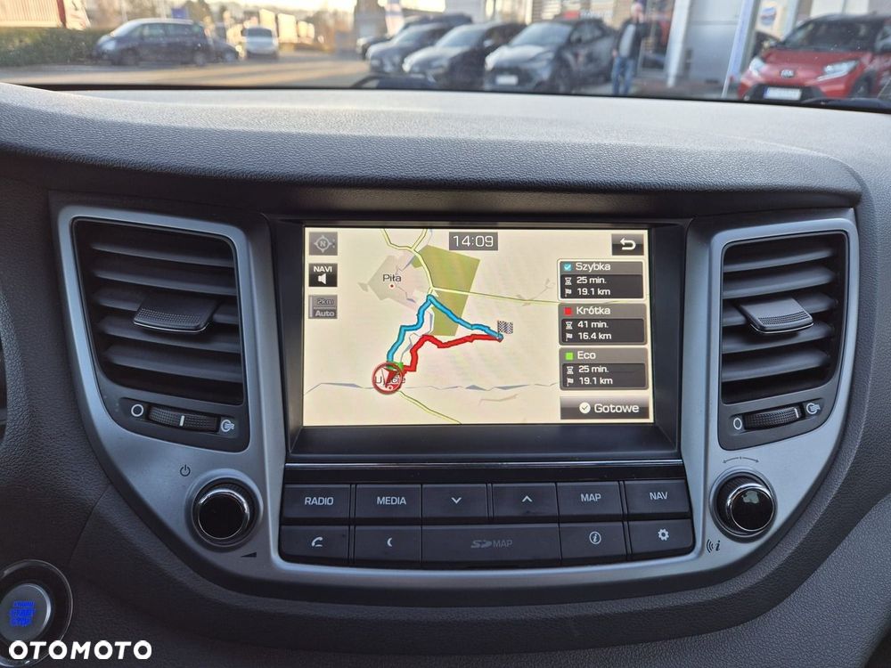 Hyundai Tucson 2.0 CRDI BlueDrive Style 2WD - 24