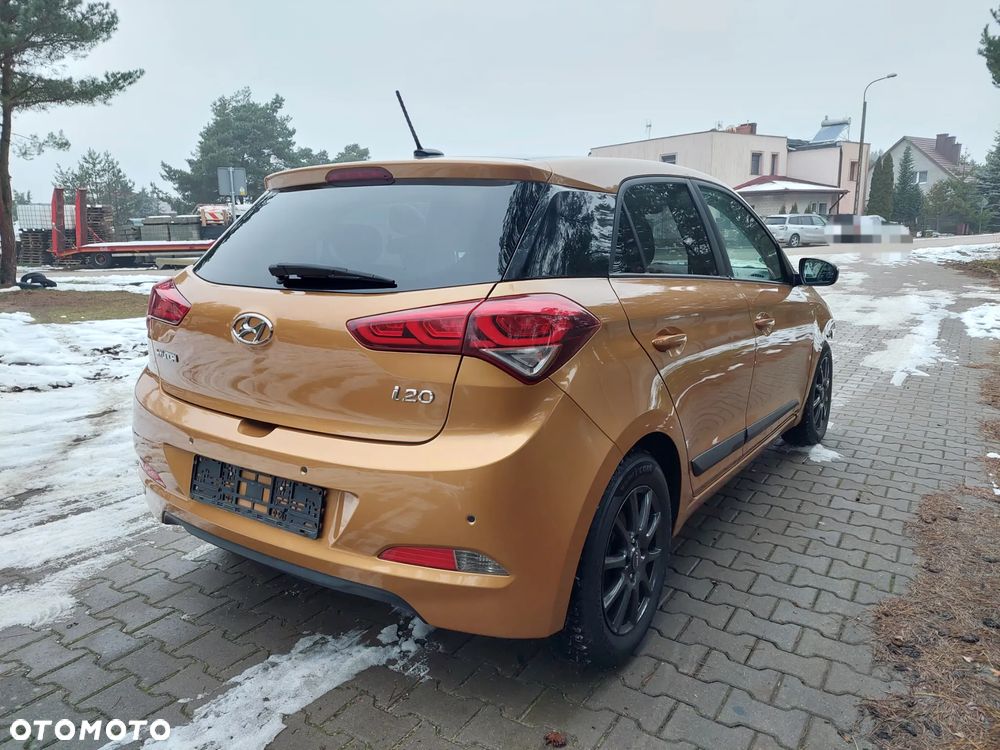 Hyundai i20 1.4 YES Gold - 8