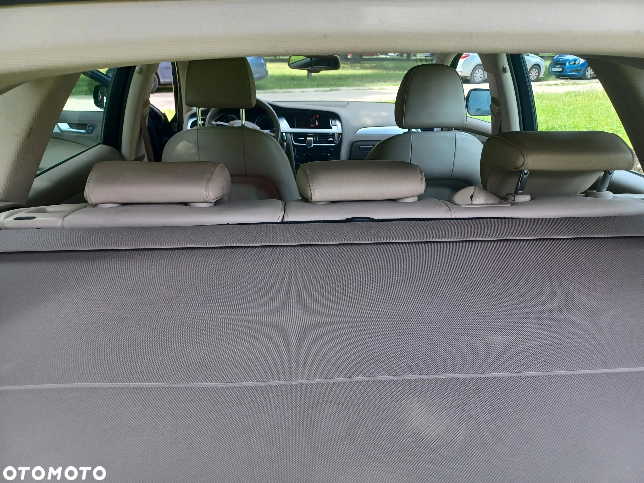 Audi A4 Avant 2.0 TDI ultra DPF Ambiente - 16