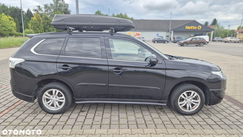 Mitsubishi Outlander - 3