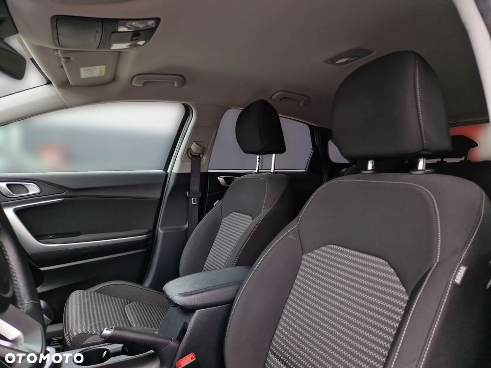 Kia Ceed 1.5 T-GDI M DCT - 10