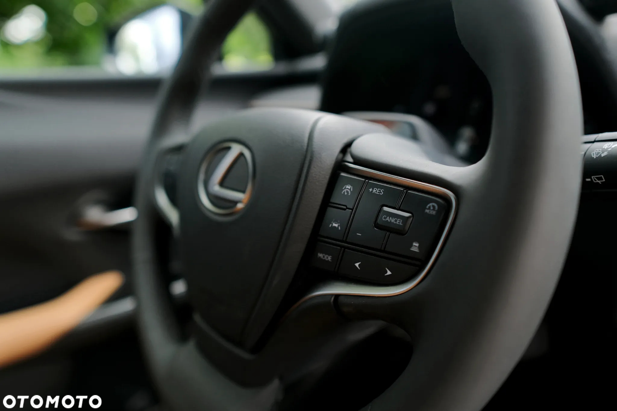 Lexus UX - 21