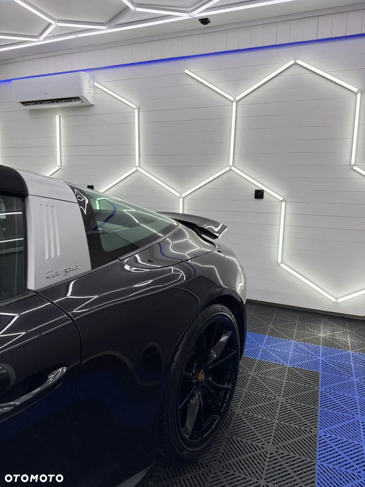 Porsche 911 Targa 4 PDK - 10