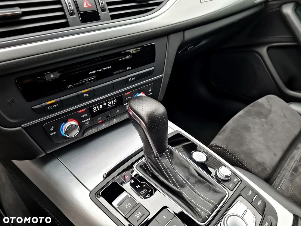 Audi A6 Avant 2.0 TDI quattro S tronic - 33