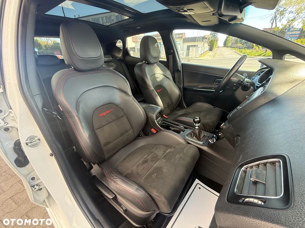 Kia Ceed 1.6 T-GDI GT-Track - 22