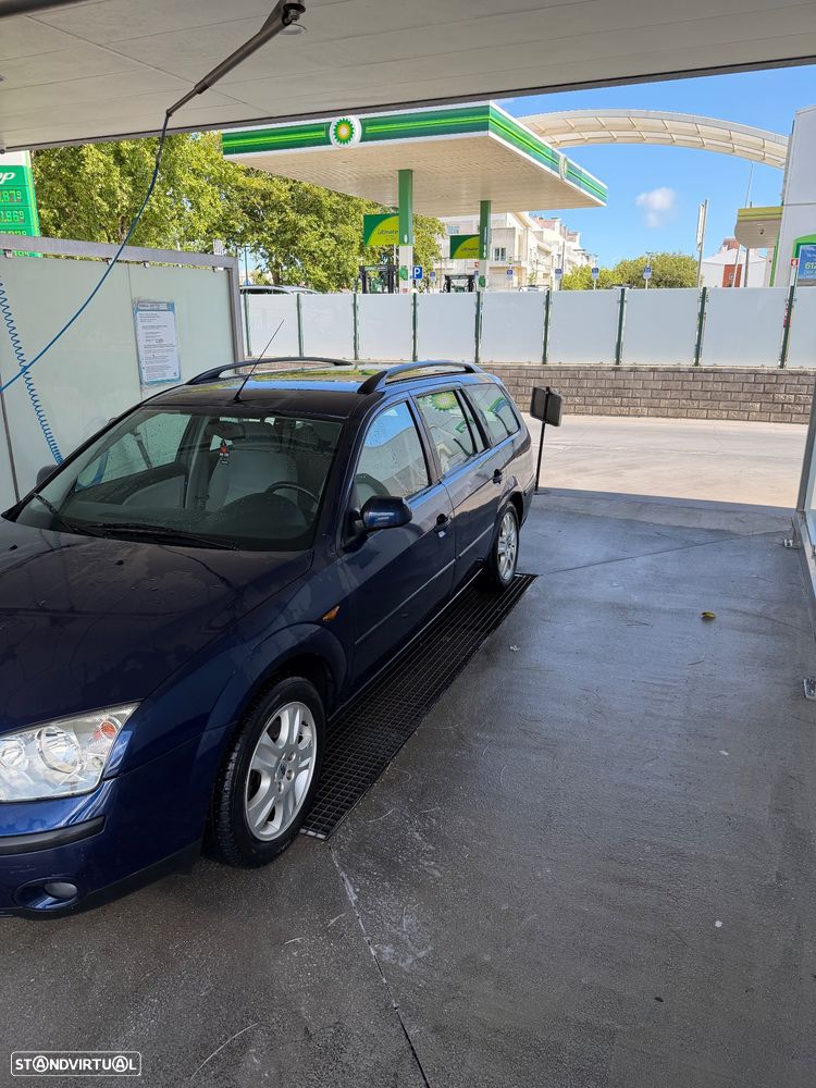 Ford Mondeo 2.0 TDdi Ghia - 3