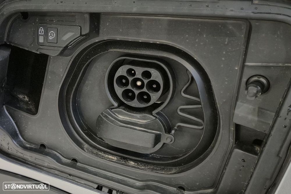 Peugeot E-3008 73 kWh Allure - 8