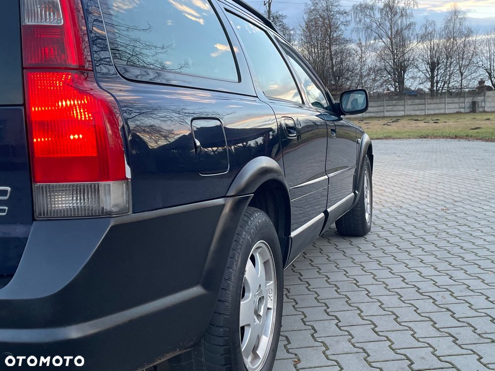 Volvo XC 70 - 4