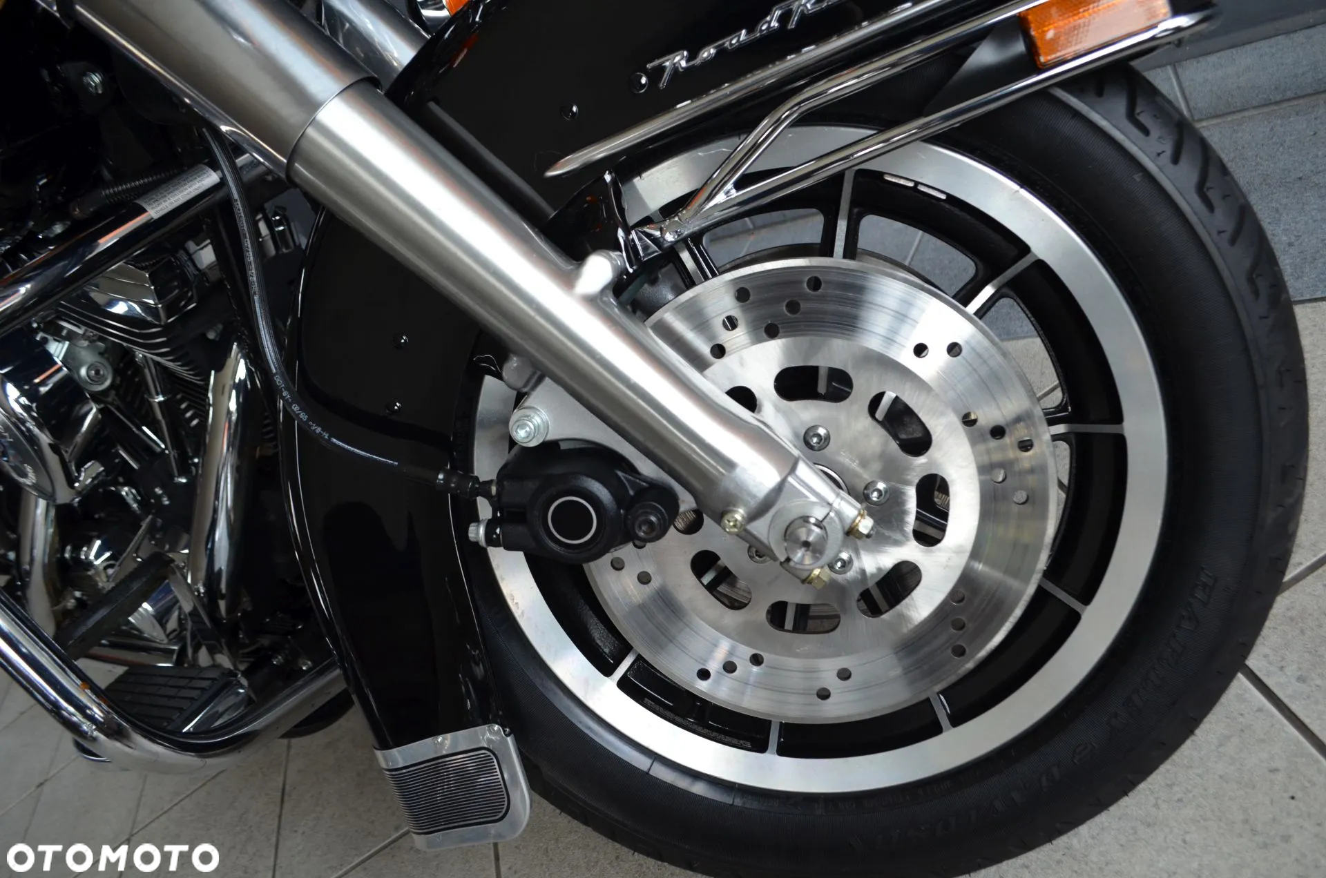 Harley-Davidson Touring Road King - 10