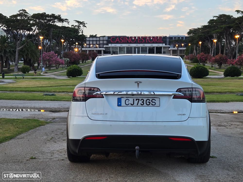 Tesla Model X 100D - 34