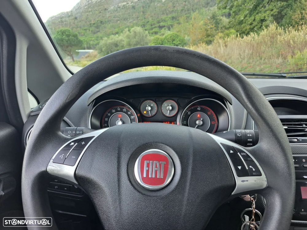 Fiat Punto 1.3 M-Jet Lounge S&S - 17