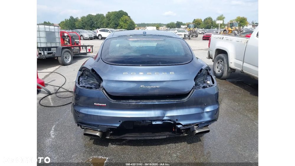 Porsche Panamera - 7