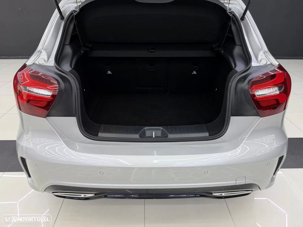 Mercedes-Benz A 180 d AMG Line Aut. — fotografia 15